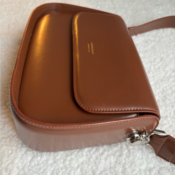 FinebagStudio Brand Brown Leather Crossbody Bag - Picture 3 of 8